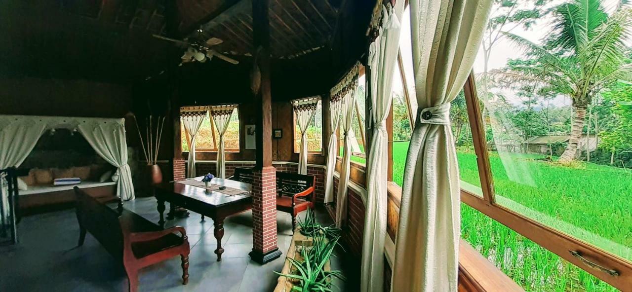 Taman liburan Sumbing Indah 3*